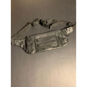 Women's Unbranded Black Genuine Leather Crossbody Bag One Size